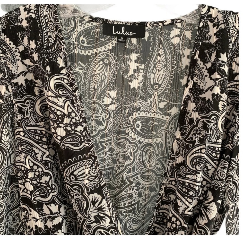NEW LULU’S LOVE LETTERS WRAP DRESS SIZE SMAll - Picture 5 of 5